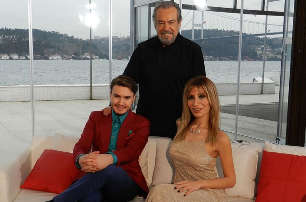 cnnturk's tweet photo. #CANLI: Mustafa Ceceli ve İrem Derici Şeffaf Oda’da ➤ https://t.co/5OHedLLIBh @mustafaceceli @iremderici https://t.co/0mQNG8fyta