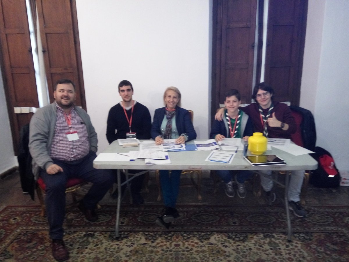 fll_cordoba's tweet image. Jueces Sala Gineta... PREPARADOS!! #fllcordoba #muchomasquerobot