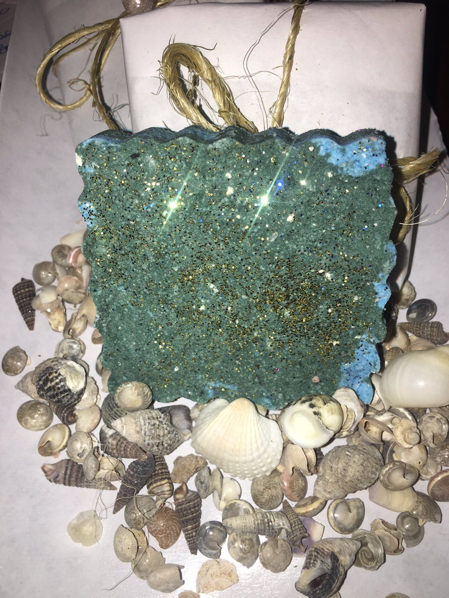 CountryCoconuts's tweet image. These are live on my site!! Hurry and get them before they are gone!