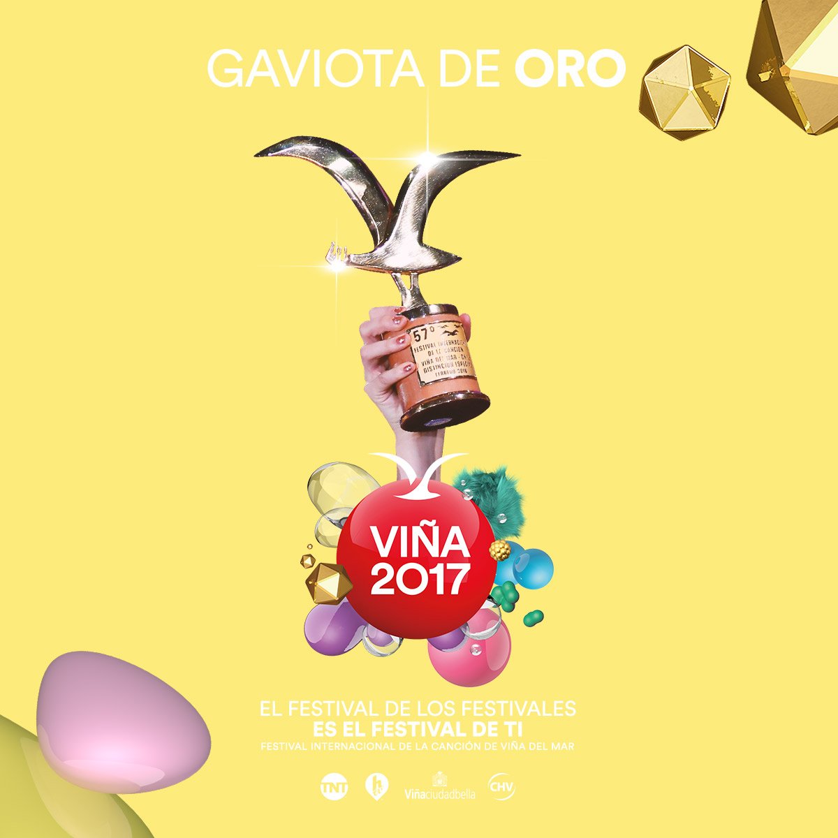 chilevision's tweet photo. !Lali es de oro! La cantante trasandina se lleva el máximo reconocimiento en #Viña2017 y también el cariño del público https://t.co/gpnGHPhAeN