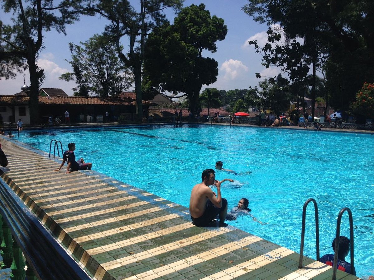 Cimelati sepi hari ini . Semakin hari semakin terlihat tidak terawat