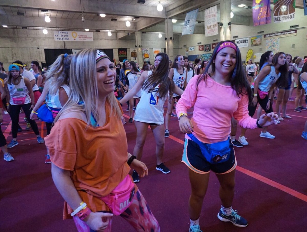 DM_FSU's tweet photo. Morale's #DMFSU2017 Linedance was just taught to the Gold shift! They are ready to dance the routine every hour until reveal! https://t.co/kRS7zmwhjH