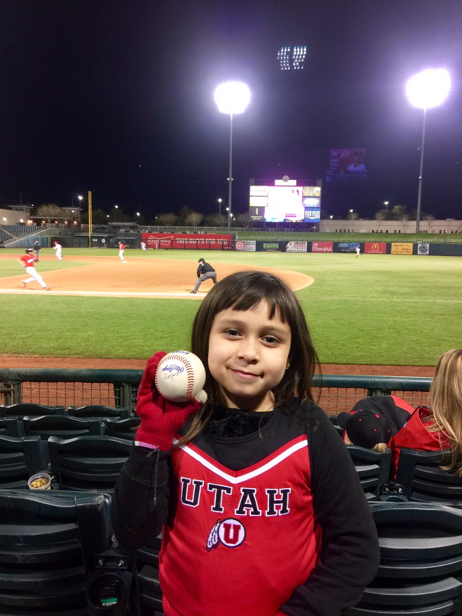 jeudc's tweet photo. .@utahbaseball and now Connor McNally #utes #pac12 #utesbaseball https://t.co/IzNhzQOYu9