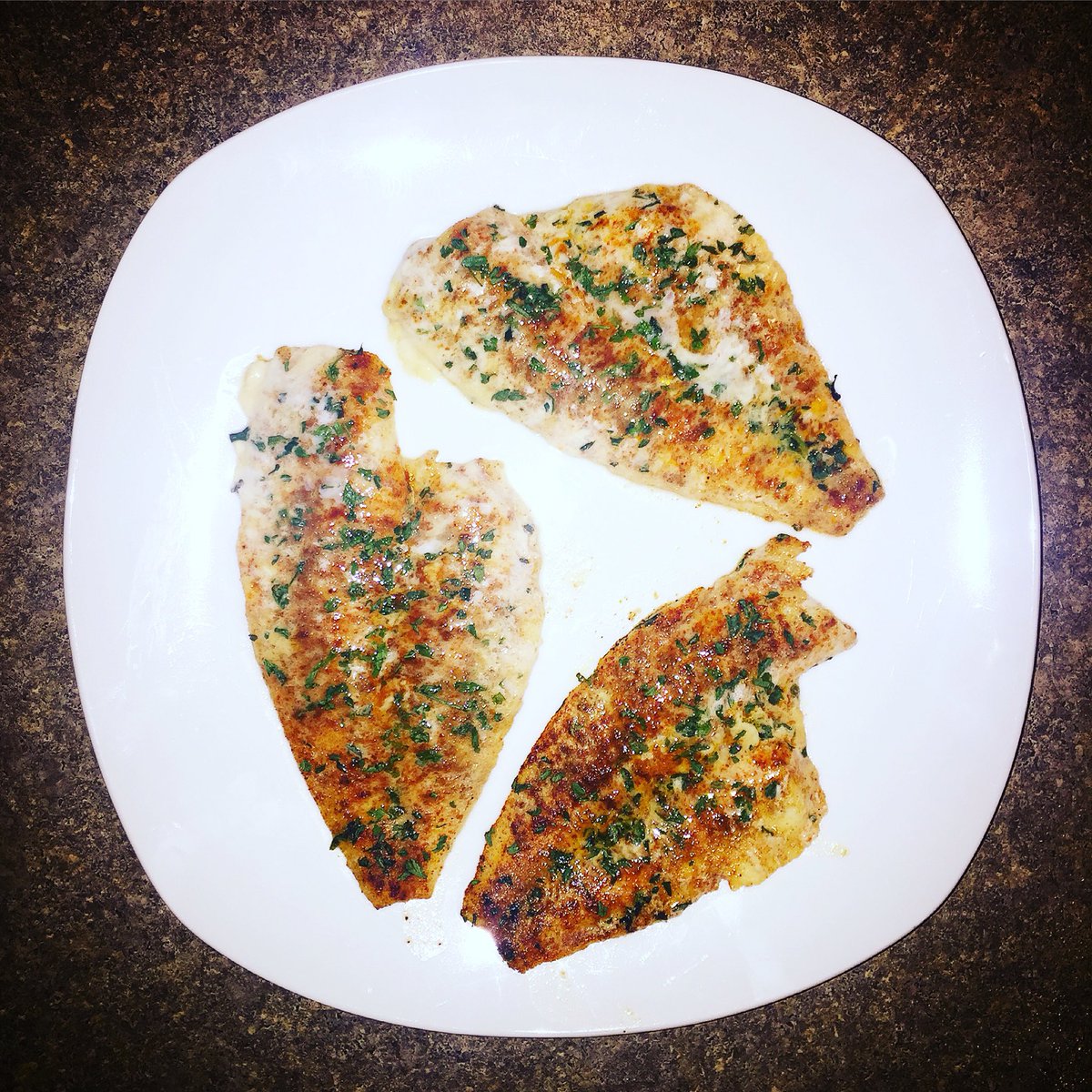 KeithYoungFit's tweet photo. Chilli lime sole! #fish #food #foodporn #delicious #healthy #health #healthyfood #healthylifestyle #gainz #tasty #healthlife #love #loveit https://t.co/vmamGJYlmF