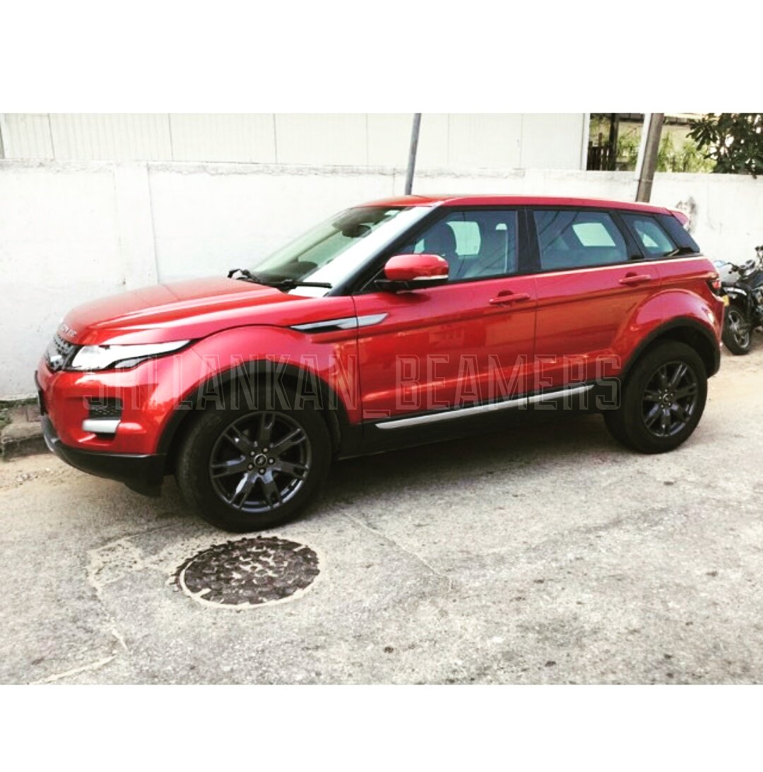 av__at__ar's tweet photo. Im a 󾓪 soldier.
.
#rangerover #Evoque #RangeRoverEvoque #britishsuv #landrover https://t.co/POULXNln2R
