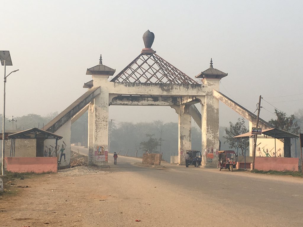 MohnaAnsari's tweet photo. #Rauthat #Symbol of this gate tells #Political #History of Nepal 🇳🇵 https://t.co/gM2iwDu48V
