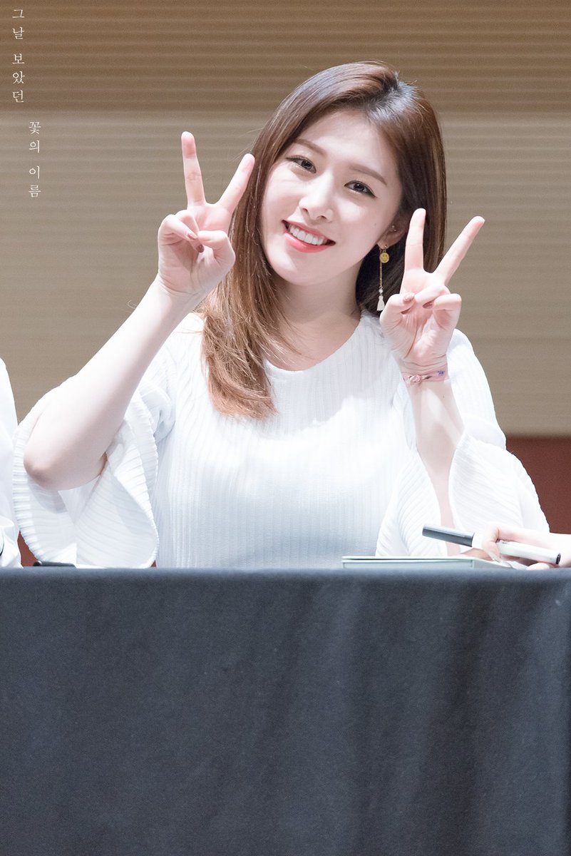 NameOfFlower_'s tweet photo. 17.02.25 소나무 분당 팬싸인회 의진(@SONAMOO_EuiJin ) 직찍

https://t.co/EV2sJVYSmc 

#소나무 #의진 #나너좋아해 https://t.co/edHDVLxMKr