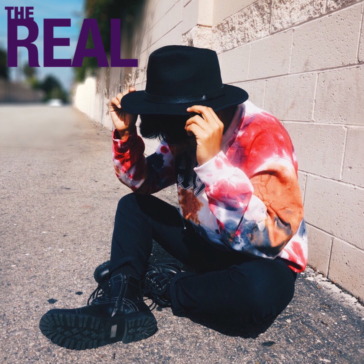 jesssicaloppez's tweet photo. favorite this tweet if you think youtuber + fashion blogger @carlosiofficial should be talked about or invited to the @TheRealDaytime 🔥💙 https://t.co/E0H9891Pge
