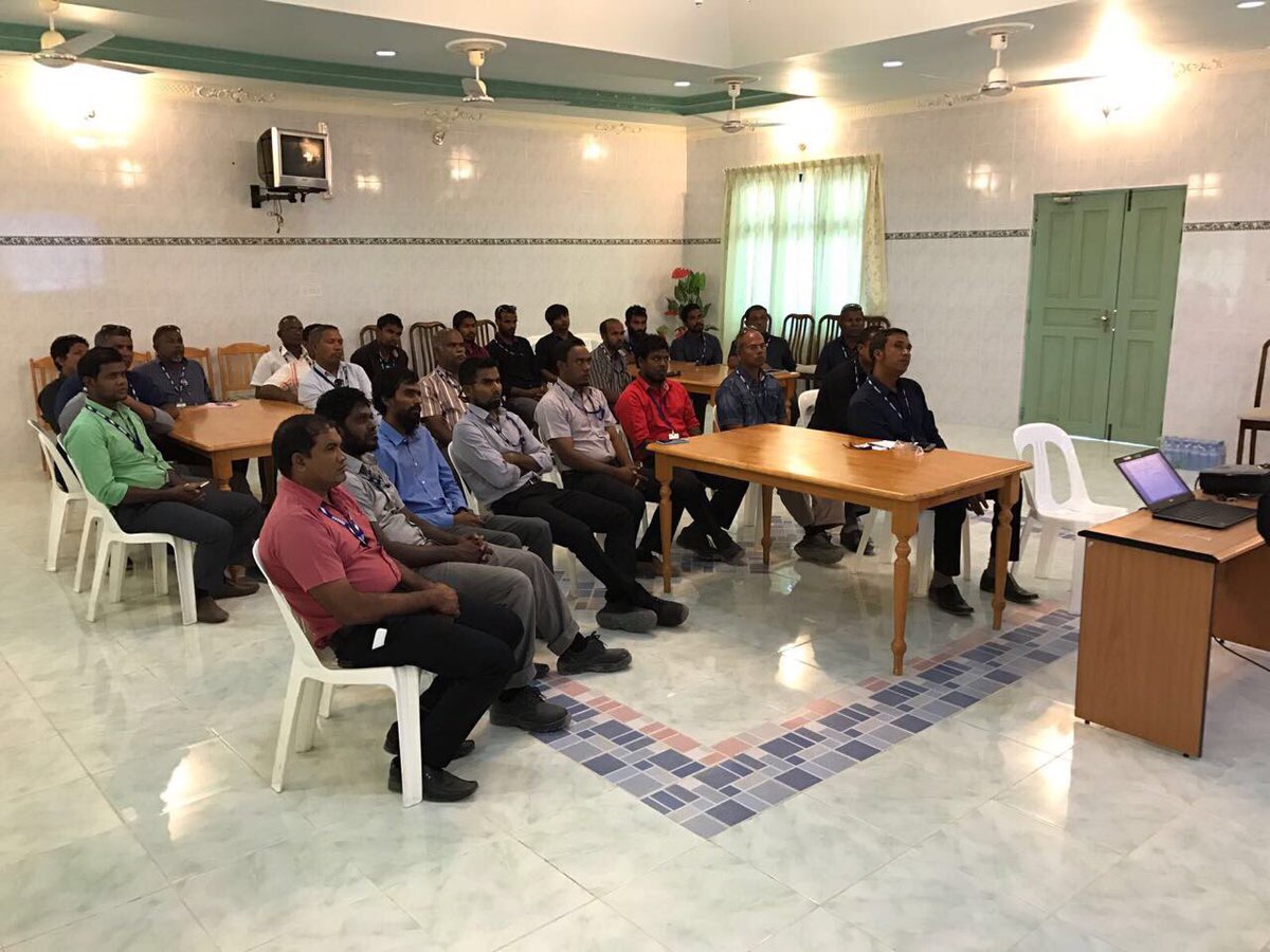 MoEnvmv's tweet photo. Two-day workshop on supervision,construction &amp; implementation of hybrid renewable energy systems 4 FENAKA engineers commenced today@HA atoll https://t.co/6Inh1lKmHr