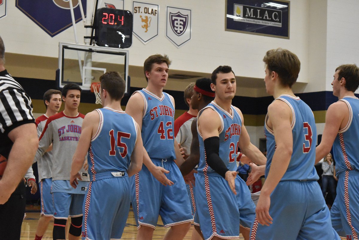 MIACathletics's tweet photo. #MIACMBB Playoff Championship Game photo gallery updated w/ postgame shots - all avail for purchase! https://t.co/cxPOQQ90EX #MIAC #d3h https://t.co/vX2SDo5ZyB