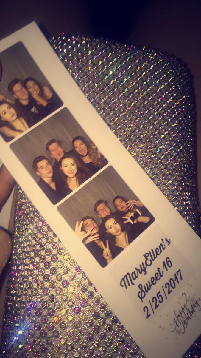 CamrynDill's tweet photo. fun night with fun people:) https://t.co/zWoHmOCe1U