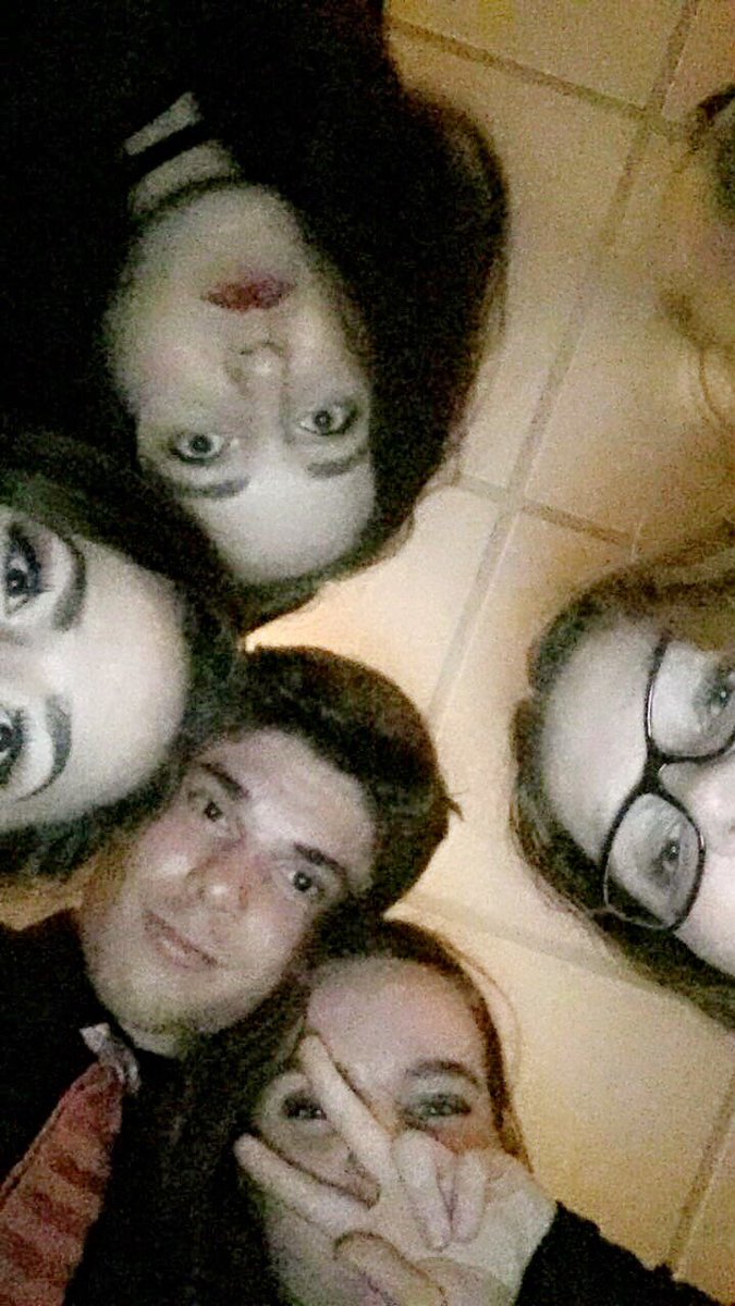 CamrynDill's tweet photo. fun night with fun people:) https://t.co/zWoHmOCe1U