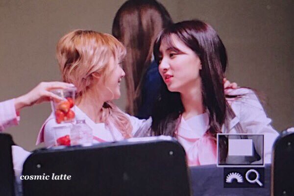 cosmiclatte0306's tweet photo. 170226 인천팬싸
#우주소녀 #루다 #WJSN #LUDA https://t.co/GtMlTg8ueu