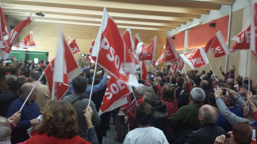 Eso de la izquierda posible suena a izquierda resignada. No renunciemos a la utopía. Gracias a ella el socialismo hizo posible lo imposible!