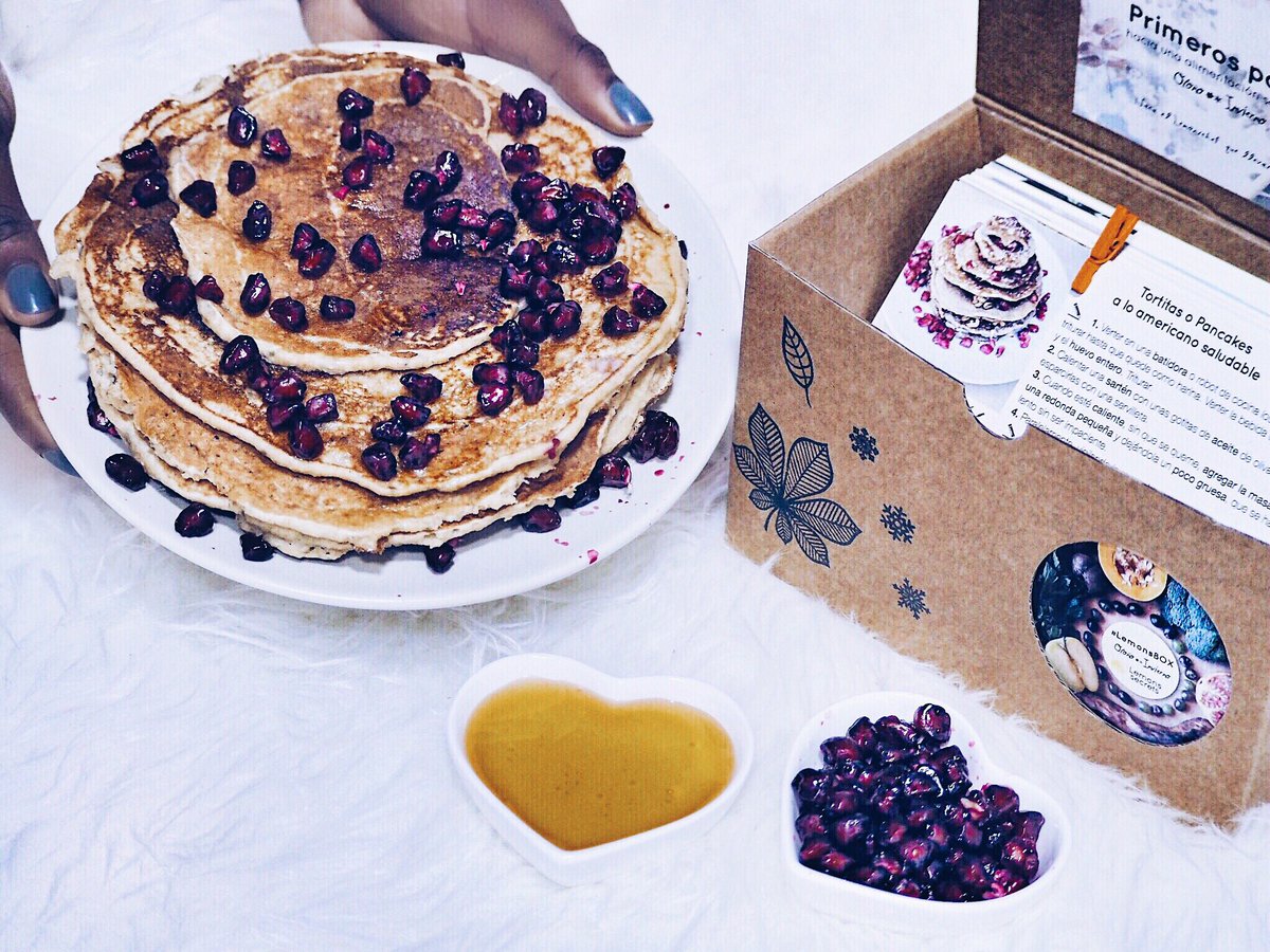 adriana_Boho's tweet photo. Vivan los domingos de desayu-almorzar tarde!! #tortitas #pancakes caseras 100% SALUDABLES receta @LemonsSecrets #LemonsBOX #yummy #Healthy https://t.co/pzIk4XF0Jg