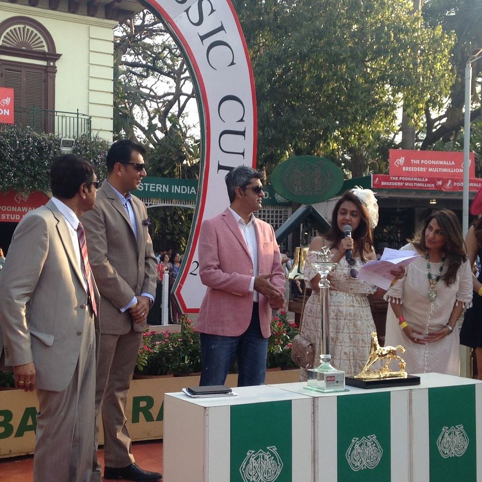 HELLOmagIndia's tweet photo. Prize-giving ceremony at the HELLO! Classic Cup
#HELLOExclusive #HELLORaces #HELLOClassicCup #ClassicCup2017 #HELLOEvents https://t.co/oa6SyFCUDs