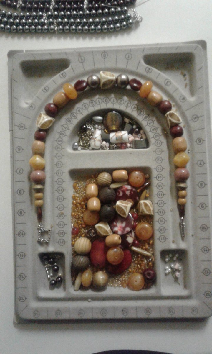 PreciousAleak's tweet photo. #forwomanwithstyle 
#PreciousAleak 
#Beads

Order yours today. https://t.co/m69Otxnd4B