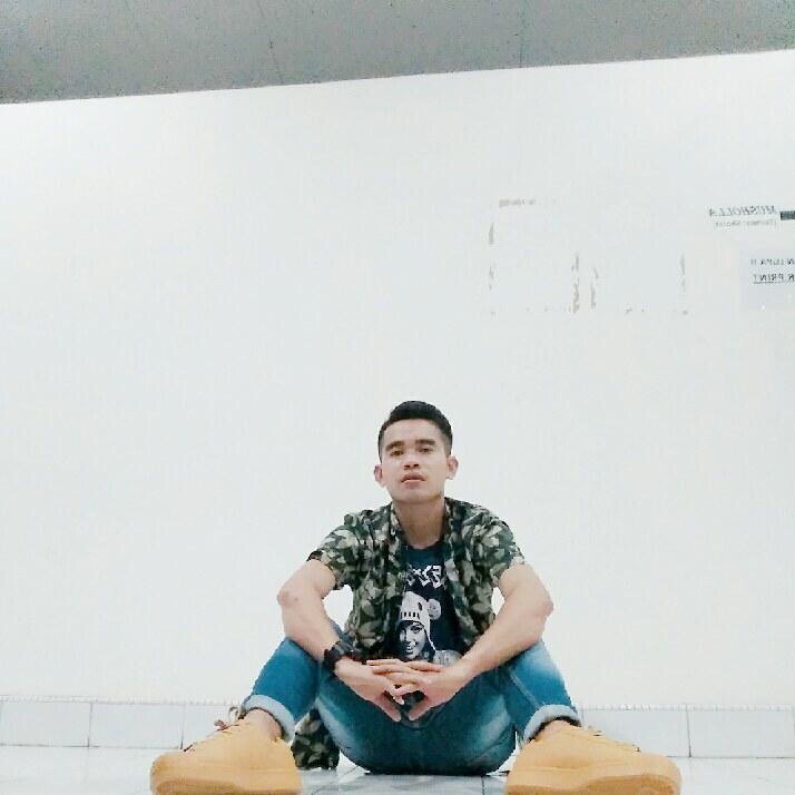 sulaeman_lukman's tweet photo. Come join me, or you'll be left behind #BIGOLIVE.  https://t.co/bNF8Iafn6o https://t.co/pw8aJhOWiy