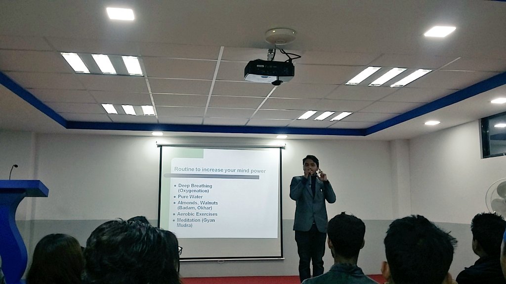 Zensa_Shakya's tweet photo. A fun learning session for boosting memory power by the #GuinnessWorldRecord holder, Mr. Arpan Sharma a.k.a. 'The Nepali Memory King'. https://t.co/X24ILRjdC6