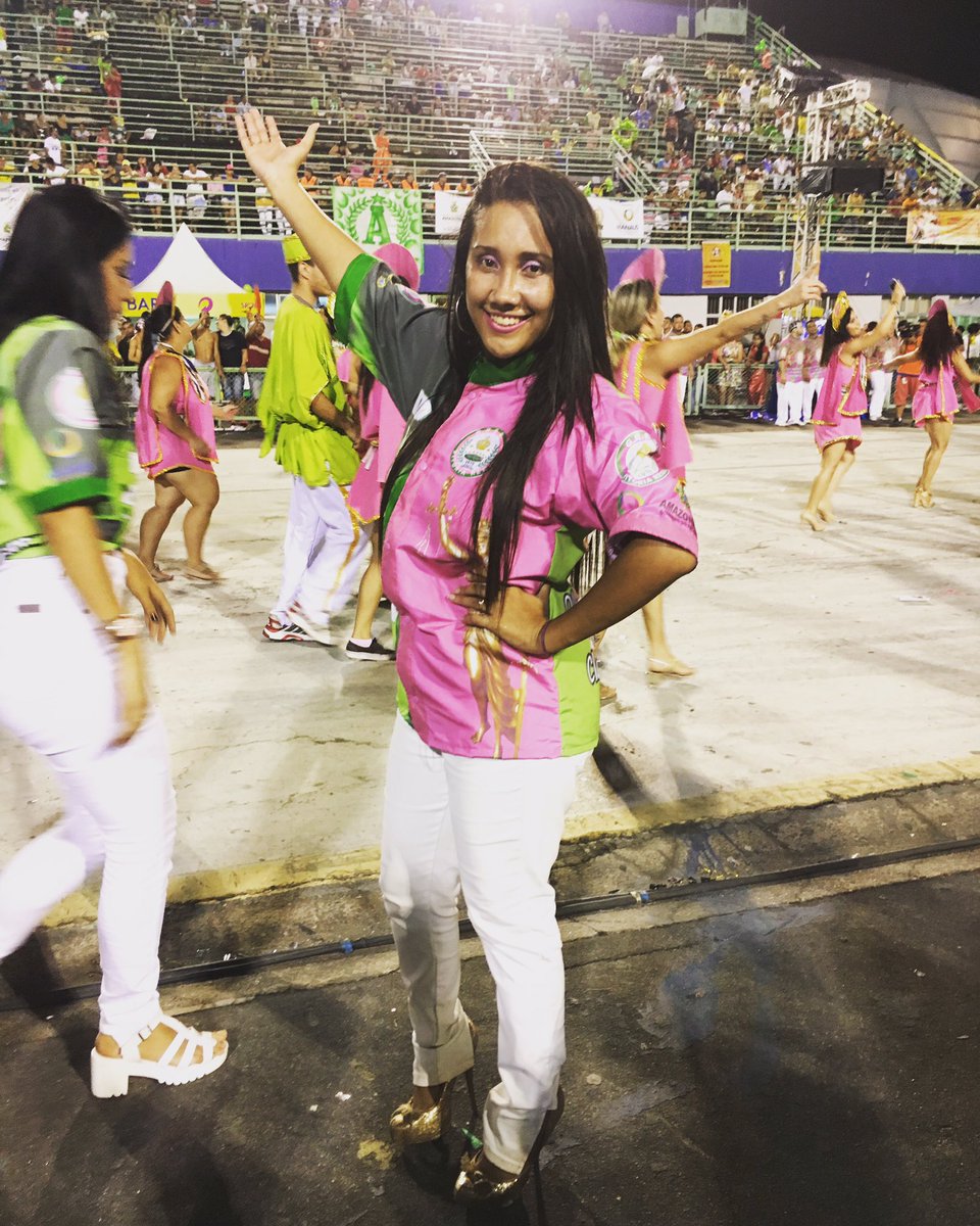 bredman92's tweet image. Eu não me importo a ala que eu estiver, meu amor por ti é o mesmo 💖💚 #VitoriaRegia #Berçodosamba #Aprimeira #Passita #Destaque