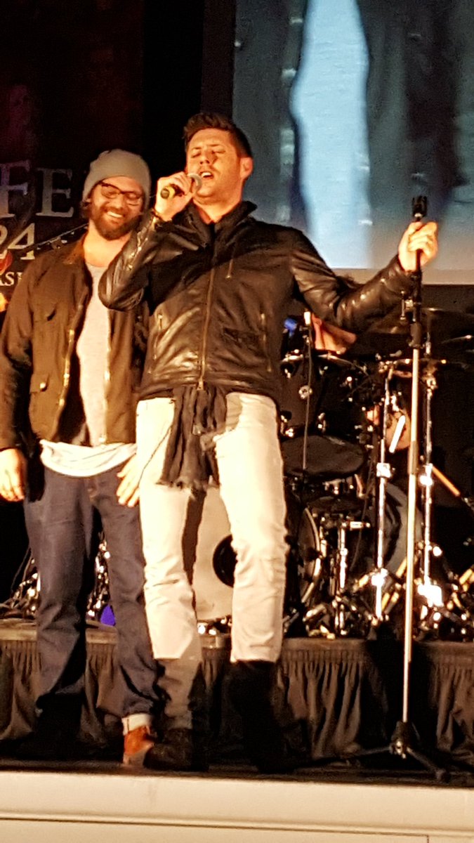 g1a9l6in4's tweet photo. #hashcon @JensenAckles https://t.co/lxznJ3ezsy