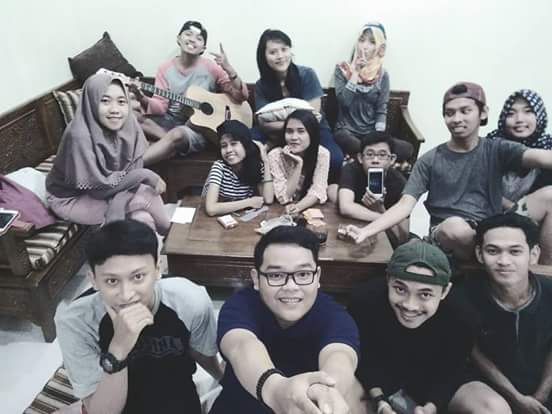 are_roomb's tweet photo. Kebersamaan 😊

#sekipan #tawangmangu https://t.co/KQqKSEq8ef