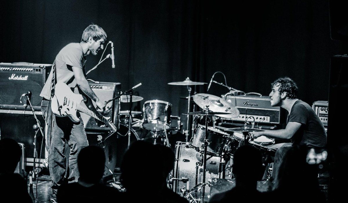 Descubre la maravillosa propuesta del dúo instrumental KALUSE: keepanopenmind.es/kaluse-kaluse-…