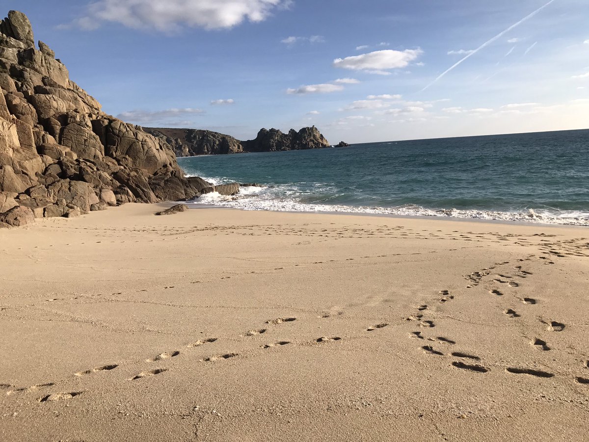 BlueWaters_H0L's tweet photo. That time of year when you make the only footprints in the sand on one of the most popular beaches in Cornwall #porthcurno #cornwall https://t.co/BqtoCAcUIz