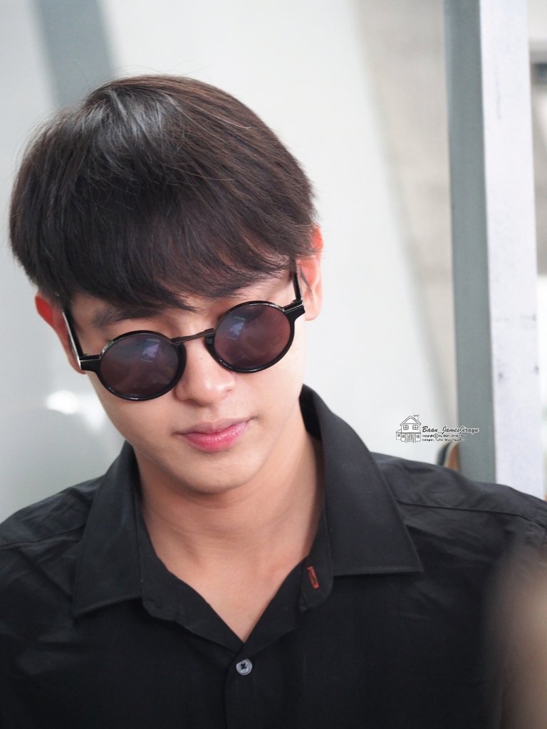 Baan_Jamejirayu's tweet photo. จิรายุกลับจากกัมพูชา 😊😊 
@Jirayu_jj #jirayu_jj #jamesjigallery 
#เจมส์จิ https://t.co/xtMTgfH6rD