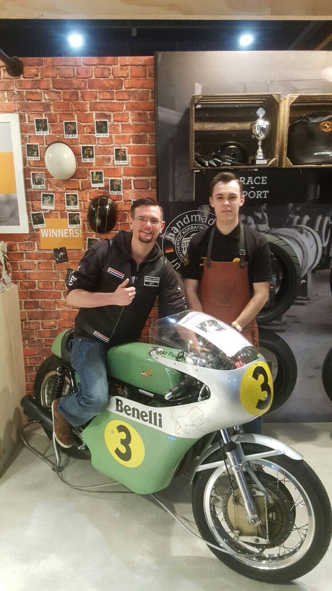 Contimotor's tweet photo. "Kiek ' m gaan naar Oostzaan!" Maar nu met een nieuwe set #motorbanden gewonnen op @DeMOTORbeurs #winactie #getthegrip #benelli https://t.co/ztx5bZ7VRg