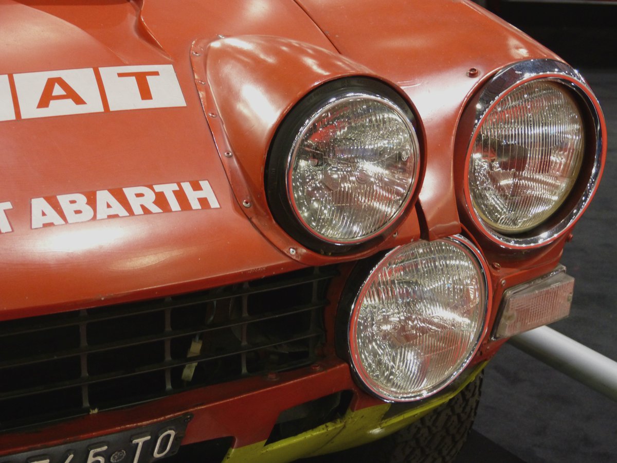 bombhead1977's tweet image. Plugged the camera in after a great day at ExCel yesterday for @ClassicCarLDN 
#LCCS2017 
#HMI17