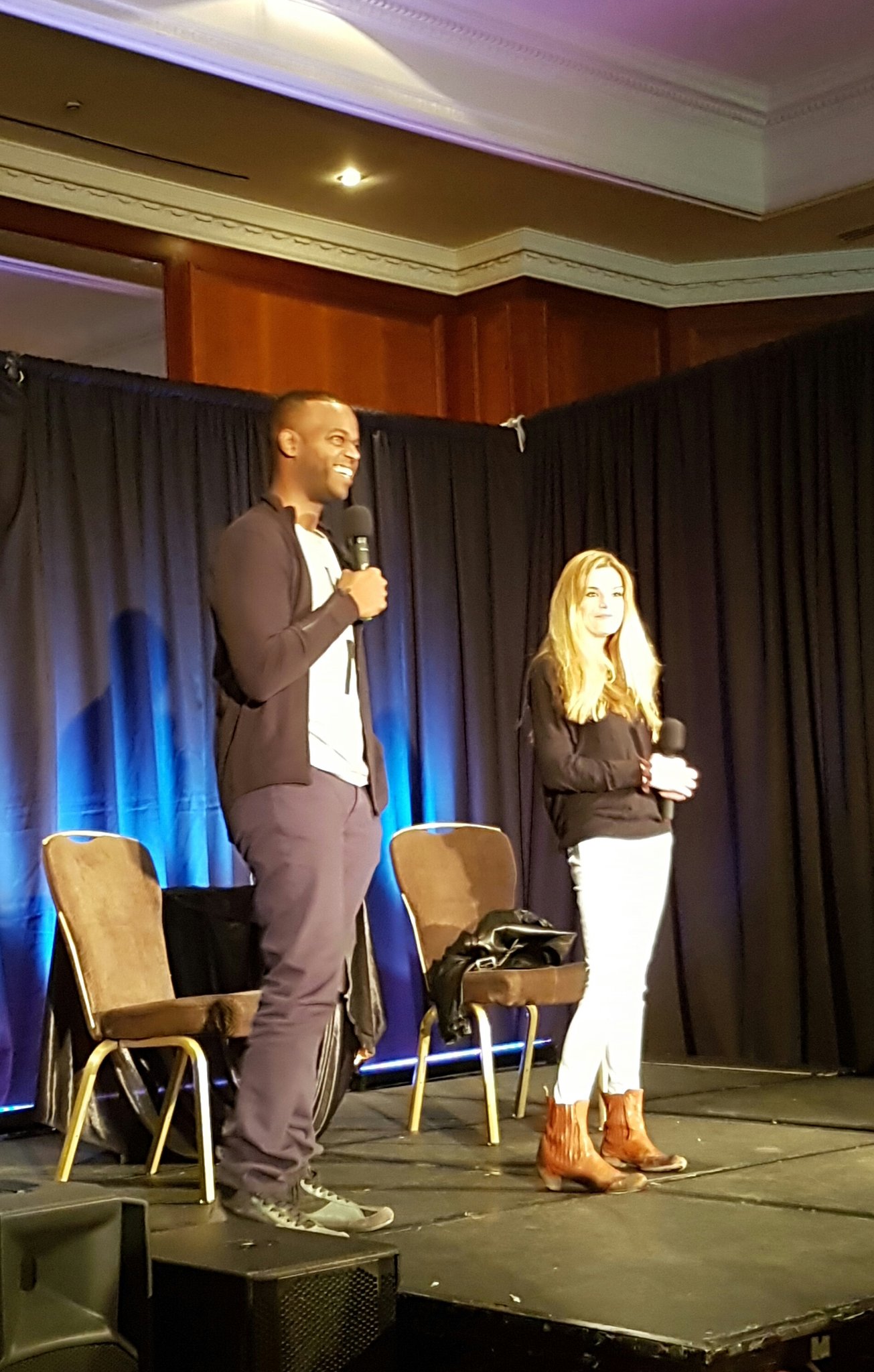Demore Barnes and Ellen Muth on Stage  HAPPY BIRTHDAY 