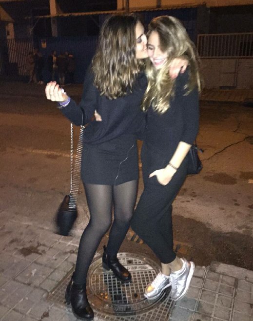 Carmendr27's tweet photo. Felicidades a mi churri favv, esta todo dicho, te amooo mil. 😘💓🎉🎊🔞 https://t.co/NOO2RVtfsu