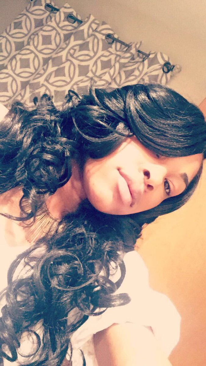 queenin 👸🏽 (@bankedupp_) on Twitter photo 