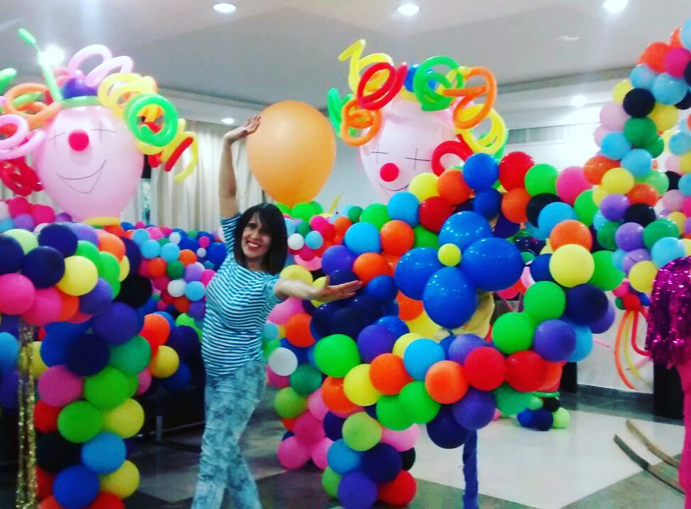 revisterodeidea's tweet photo. #EnFotos- Así fue nuestra decoración con globos #TemáticaDeCarnaval en Valencia con Giacommo Bellino https://t.co/v1OG5pnaLA