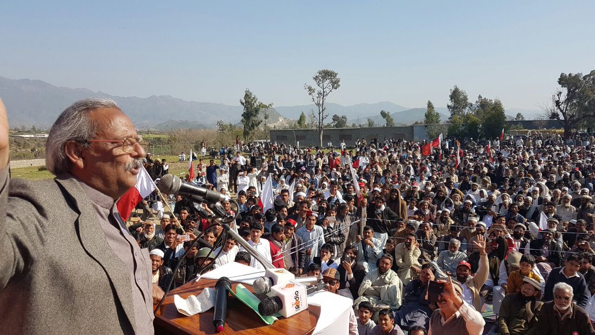 AwamiWorkers's tweet photo. AWP president Fanoos Gujjar addressing the AWP Farmers Conference today in District Buner, KP https://t.co/6YF3cPPeZ9