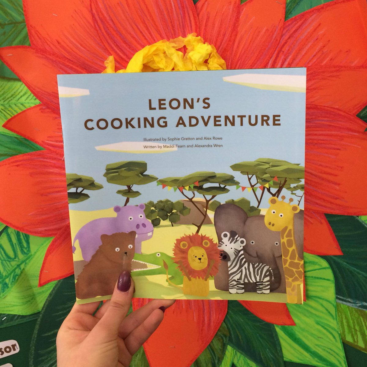 Iris_Books's tweet photo. 2 trade fairs next weekend! We are all super excited, especially for @MarketLincoln - See you there!🦁 https://t.co/E2fMCm02KT