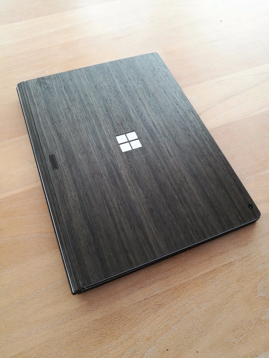 0x6538's tweet photo. Shipped all the way from Portland, Oregon, to Zurich, Switzerland. My new #SurfaceBook is a beauty! @Toastmade https://t.co/DfJFqE07au