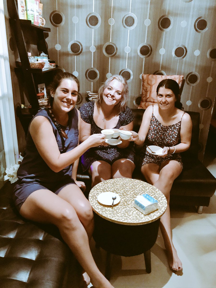 tfabroad's tweet photo. Massages and these gals... the two things I will miss most about Thailand! #day123 #happyyear https://t.co/QOw4iBfaNA