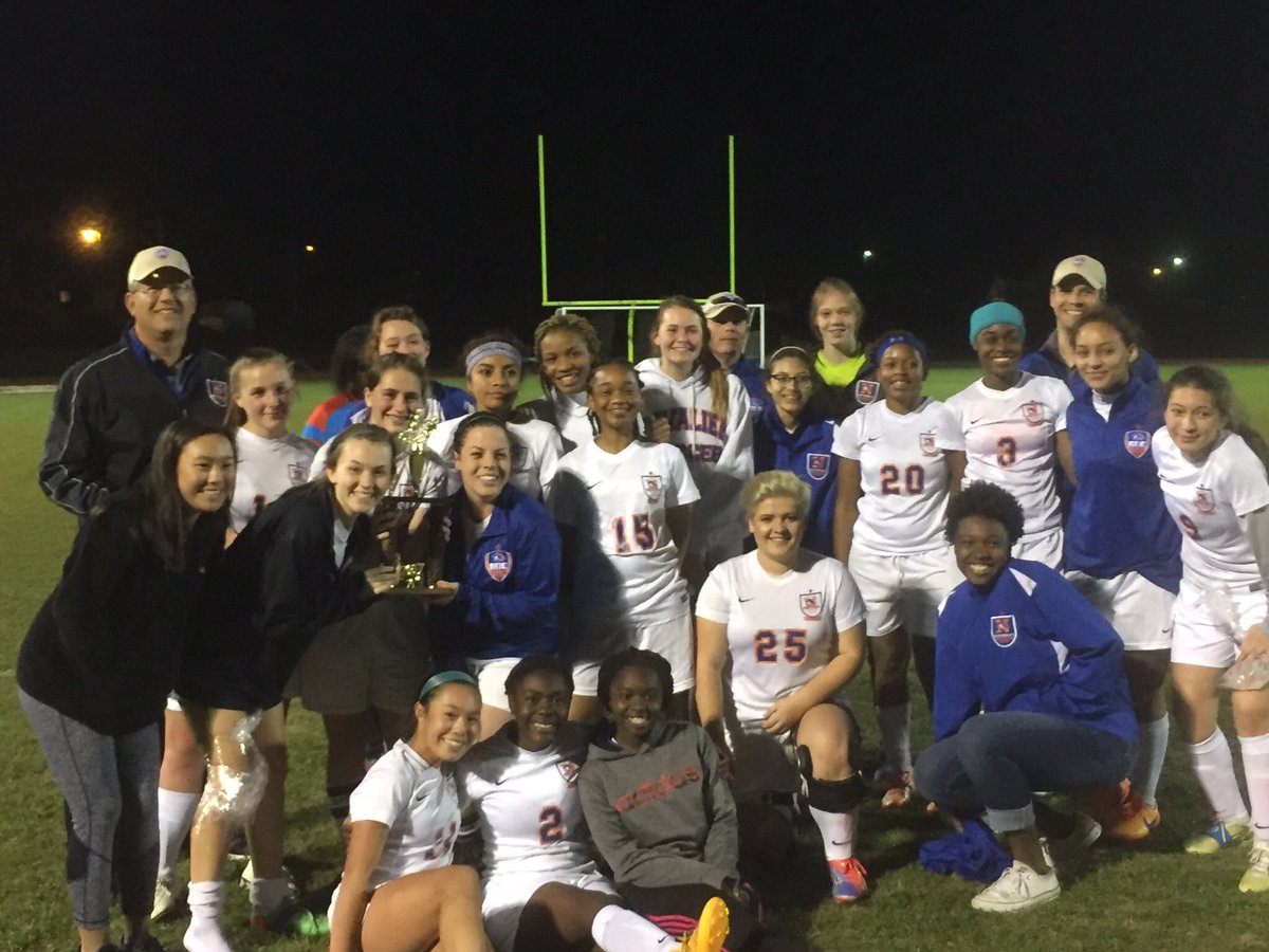 Bakedtweet's tweet photo. Lady Cavs, runner-up in Cavalier Kick-off! Nice effort, ladies! @RNCavaliers @RNESaber https://t.co/wuWjZXyxd5