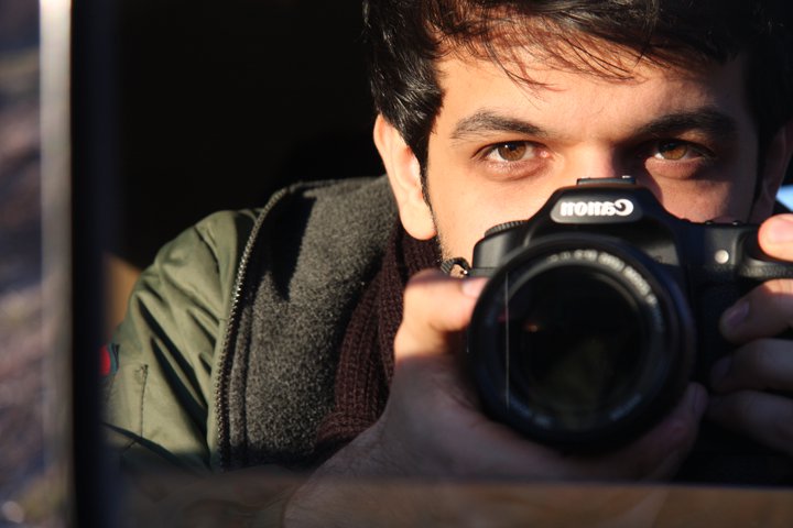 united4iran's tweet photo. #Filmmaker #KeyvanKarimi beaten by inmates in #Evin Prison - the third prisoner to suffer injuries in recent days https://t.co/8MjXUZXkdF