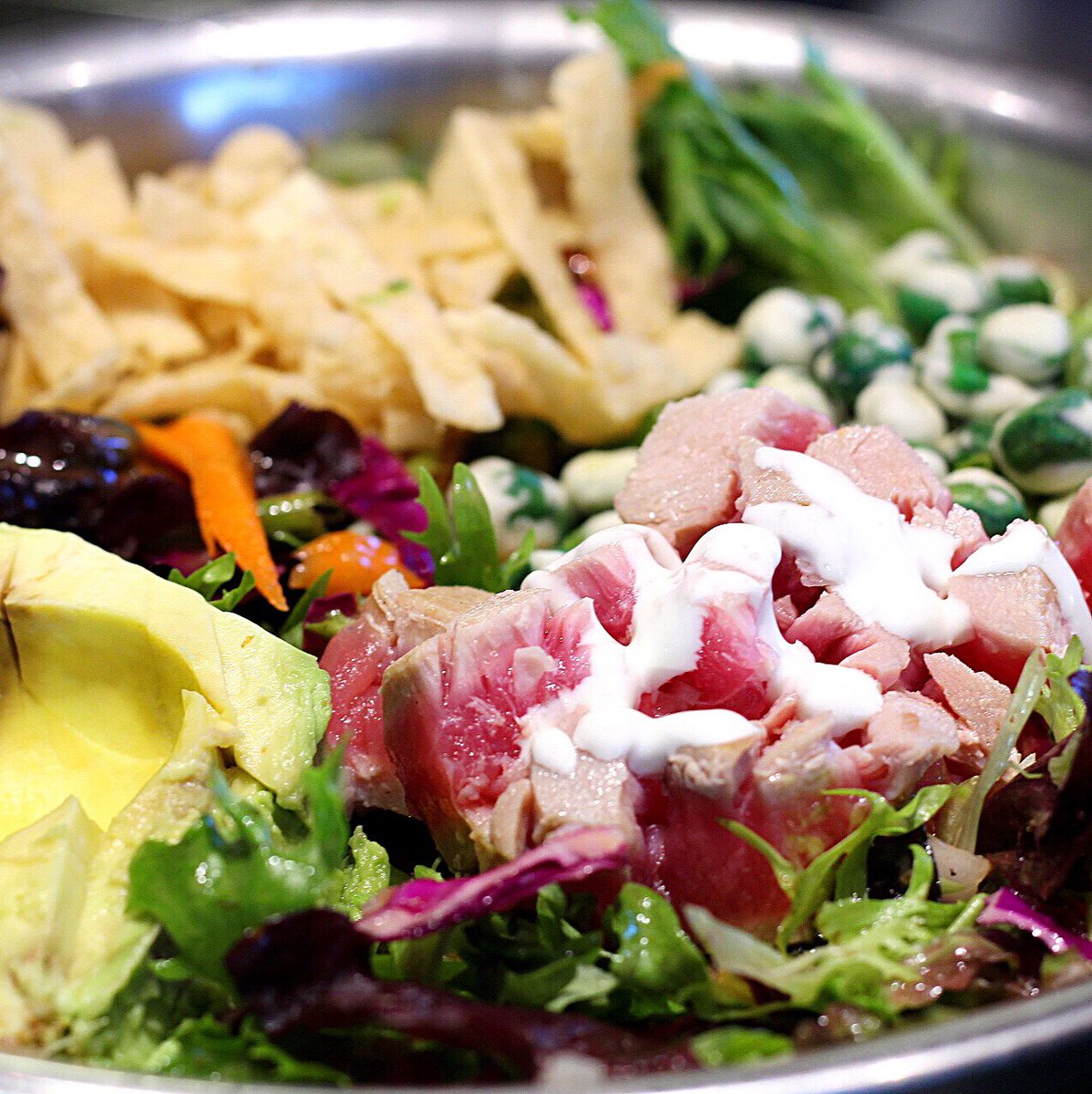 platesofplano's tweet photo. Get ready for #springbreak with the Yellowfin Tuna Salad at the reopened @snappysalads at Park and the Tollway! #food #plano #healthy https://t.co/4iE5tlDZTW