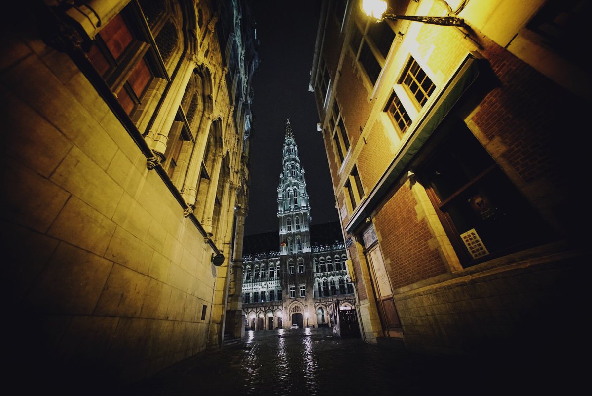 James_Beer's tweet photo. Went to Brussels earlier this week and got some snaps of this fascinating city #sonya7s #wideangle #photography https://t.co/slt1RPB5vx