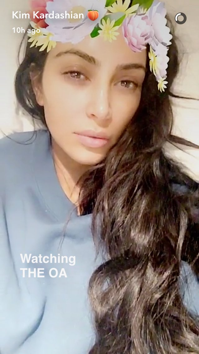 libbywhocato's tweet photo. @ianaIexander @KimKardashian she appreciates good tv 😂💜  #theoa https://t.co/kAIjYhnxXA