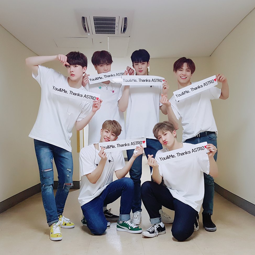 offclASTRO's tweet photo. 오늘 AAF를 함께해주신 우리 하나뿐인 팬 아로하♡♡ 2월26일...정말 잊지 못할 날이에요 너무 재밌고 행복했어요♡♡사랑해요 아로하 고생했어요♡♡♡ 영원히 함께해요💞🎉 #ASTRO #AROHA https://t.co/Bebs6OTs6x