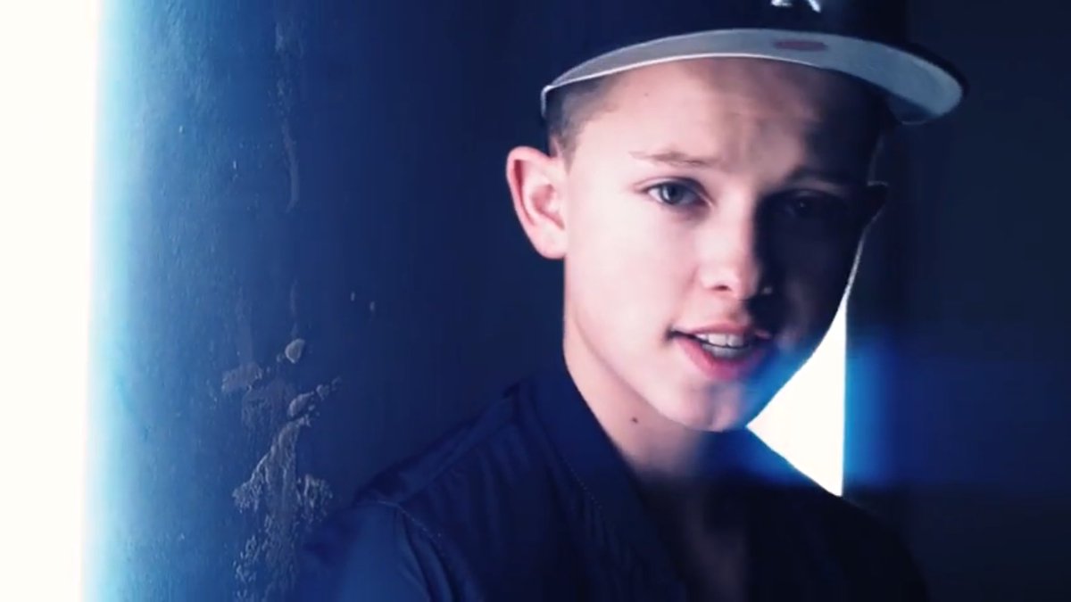 jacobsartorius's tweet photo. Coming today... #ByYourSideMusicVideo 😍 https://t.co/8YCfCB4BMO