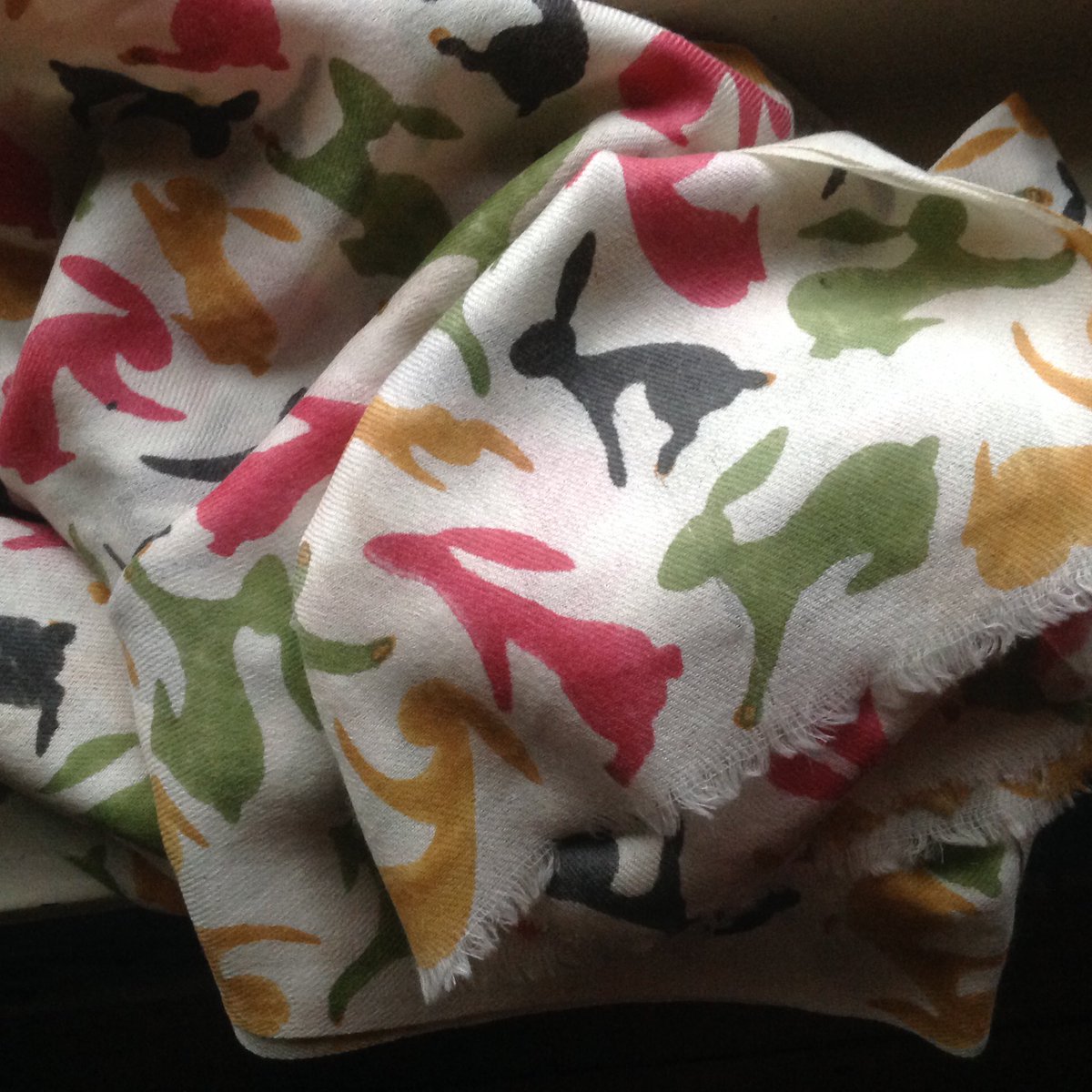 madeinJaipur's tweet photo. New,#rabbit #scarf #pure Kashmiri wool, buy now for £60, free panda in uk from stephdouet@gmail.com https://t.co/ZOeOTTT3tG