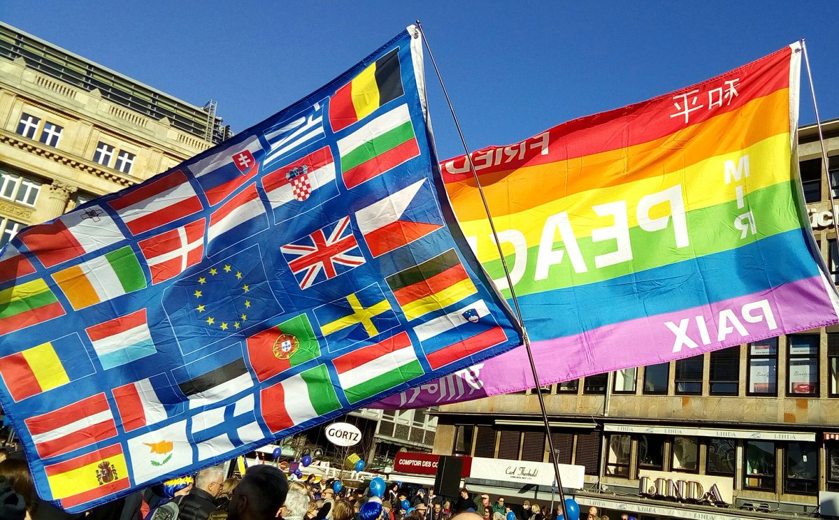 HumanistenFFM's tweet image. Für unsere #Werte in #Europa: #Frieden, #Humanismus, #Rationalität, #Säkularismus, #Rechtsstaat, #Demokratie, #Menschenrechte #pulseofeurope