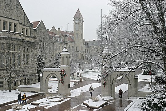 Hauntedia's tweet photo. Creepy Stories of the Haunted Indiana University: https://t.co/zGl9ifSxVH

#indiana #ghosts #travel #GhostRecon #creepypasta #CreepyNuts https://t.co/vdCK8D6wlb