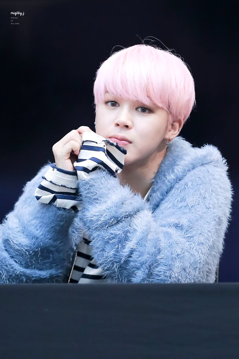mighty_jimin's tweet photo. 170224 #지민 #JIMIN sweet dreams🌙✨ https://t.co/Ea87BwgO8W